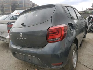 2019 Renault Sandero H4BA Manual transmission Stripping for spares