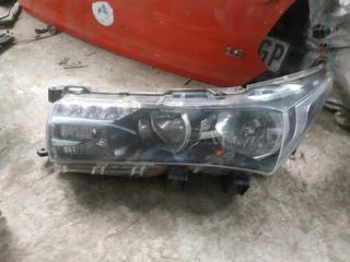 Toyota Corolla Prestige left headlight / Head lamp for sale