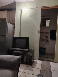 Flat - Ad posted by Thodia Belz