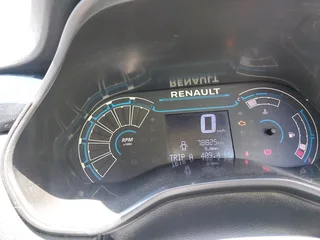 Renault Triber 2022 in excellent condition