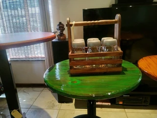 Wooden hand held carrying crates