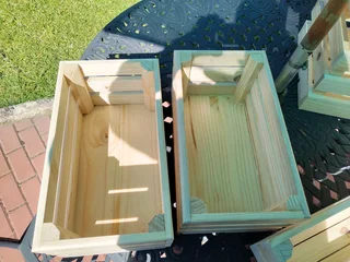 Wooden storage crates / wooden baskets