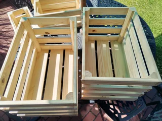 Wooden storage crates / wooden baskets