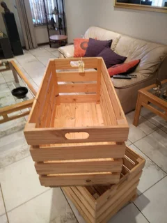 Wooden storage crates / wooden baskets