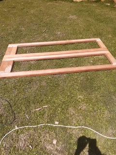 I&#39;m looking for carpentry work 0622703548