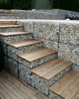 Any one who need a carpenter i'm available