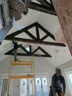 Any one who need a carpenter i&#39;m available