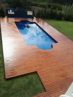 Any one who need a carpenter I&#39;m available