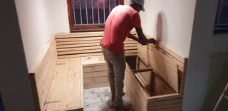Any one who need a carpenter I&#39;m available