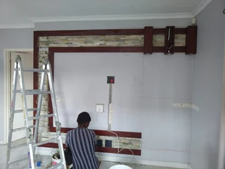 Any one who need a carpenter i`m available