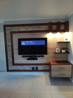 Any one who need a carpenter i&#96;m available