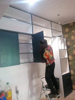 I&#39;m looking for Carpentry work