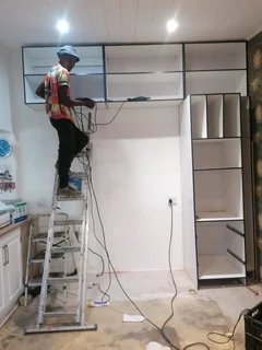 I&#39;m looking for carpentry job