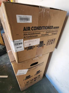 Samsung AR3000 Non-Inverter 12000BTU Air Conditioner.