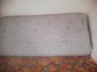 Single beds,bases and mattresses