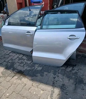 VW polo vivo, polo 6,polo TSI left front and back door