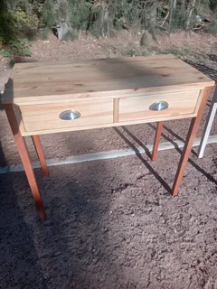 Oregon pine table
