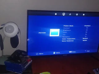 Telefunken 32&#34; HD LED TV, model TLEDD-32HD