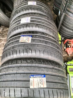New 4x 275/40/20 Michelin pilot Sport 4S