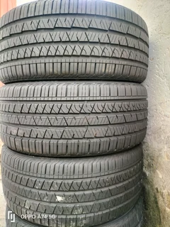 Set 4x 265/40/22 Continental Cross contact