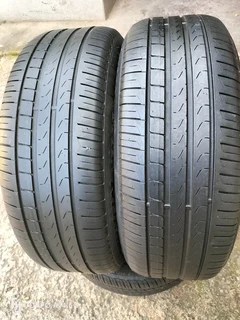 2x 235/55/19 Pirelli Cinturato P7 Runflat