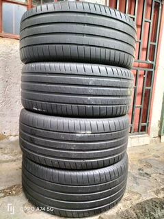 Set 4x 285/40/22 Bridgestone Potenza sport