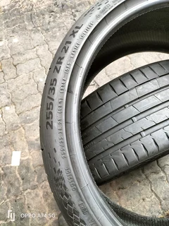 2x 255/35/21 Continental sport Contact 7 like new