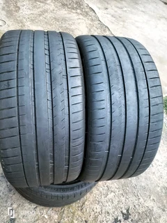 2x 295/35/21 Michelin pilot Sport 4S
