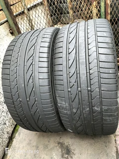 2x 275/40/20 Bridgestone Dueler Runflat