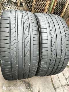 2x 275/40/20 Bridgestone Dueler Runflat
