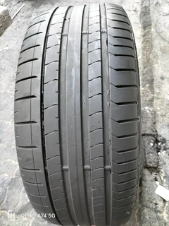 1x 285/40/23 Pirelli pzero