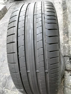 1x 285/40/23 Pirelli pzero