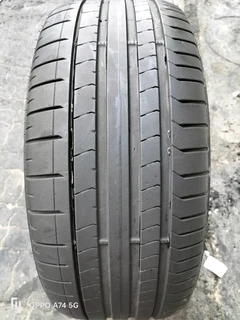 1x 285/40/23 Pirelli pzero