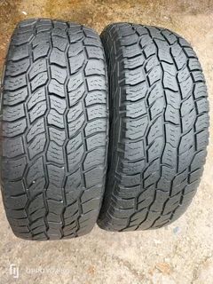 2x 265/70/16 Cooper Discoverer