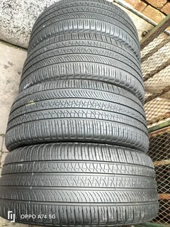 Set 4x 285/40/23 Pirelli Scorpion zero