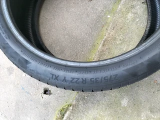 2x 275/35/22 Continental premium Contact 6