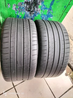 2x 285/30/20 Michelin pilot Sport 4S