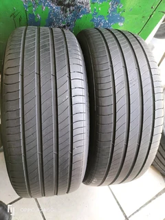 2x 235/55/18 Michelin Primacy 4