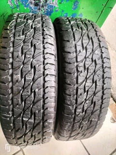 2x 225/65/17 Bridgestone Dueler AT