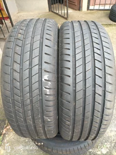 2x 225/60/18 Bridgestone Alenza like new