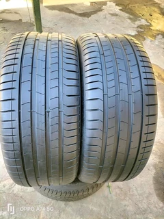 Two tyres 275/40/21 Pirelli pzero Runflat, 90%thread