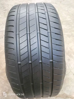 275/40/20 Bridgestone Alenza Runflat