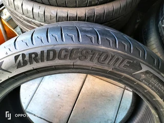 2x 255/40/19 Bridgestone Potenza normal tyres