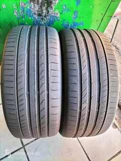 2x 255/40/20 Continental Sports Contact 5