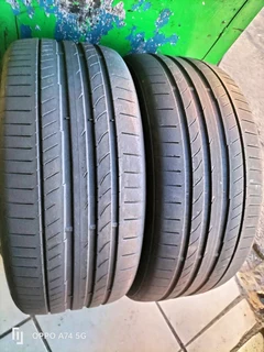 2x 255/40/20 Continental Sports Contact 5