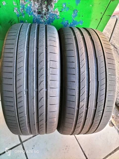 2x 255/40/20 Continental Sports Contact 5