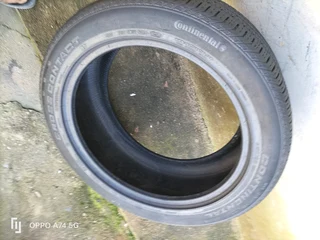 2x 275/35/20 Continental Cross contact