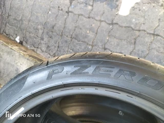 2x 255/40/19 Pirelli Pzero normal tyres