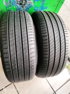 2x 235/55/18 Michelin