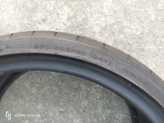 1x 265/30/20 Michelin pilot super sport